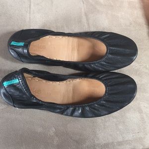 Black Tieks, size 10, great condition w/bag